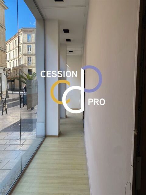 LOCAL COMMERCIAL DE 215 M&sup2; A LOUER SUR L'ART&Egrave;RE LA PLUS COMMERCANTE DU CENTRE DE N&Iuml;MES 6240 30000 Nimes