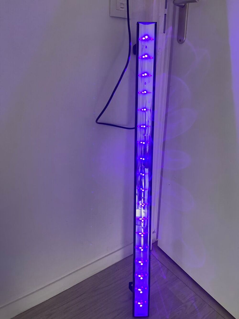 Barre lumineuse UV American DJ ECO UV BAR Instruments de musique