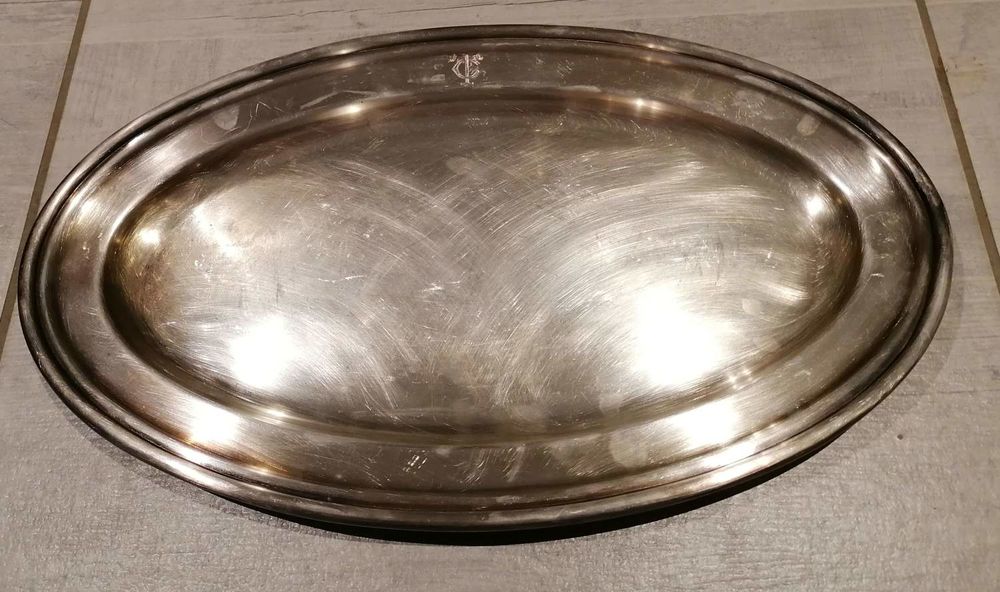 Tr&egrave;s ancien plat de l'orf&egrave;vre anglais. J.H Potter. Sheffield Cuisine