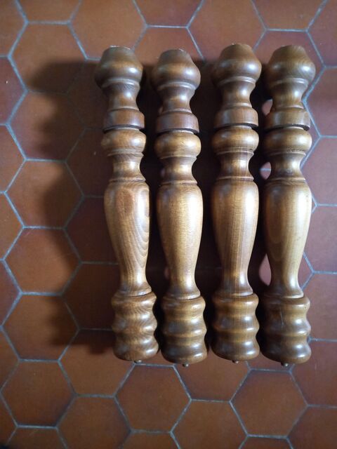 jolie pied moulur� de table basse de salon 20 Chaponost (69)