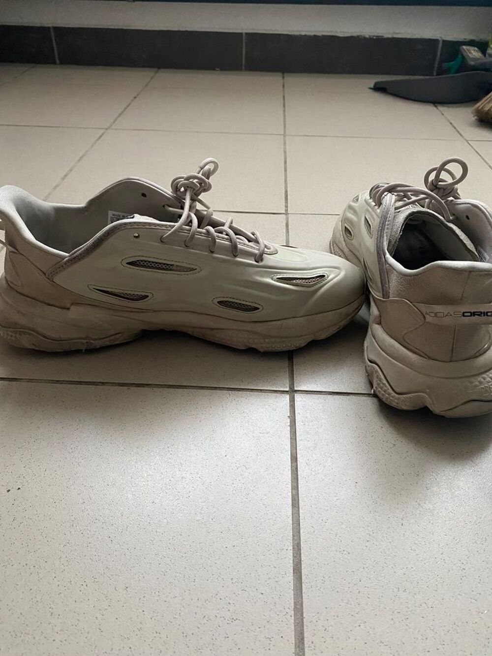 Basket Adidas Homme taille 42 Chaussures