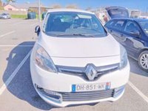Grand Sc&eacute;nic III Grand Sc&eacute;nic TCe 130 Energy Bose 5 pl 2014 occasion 44130 Fay-de-Bretagne