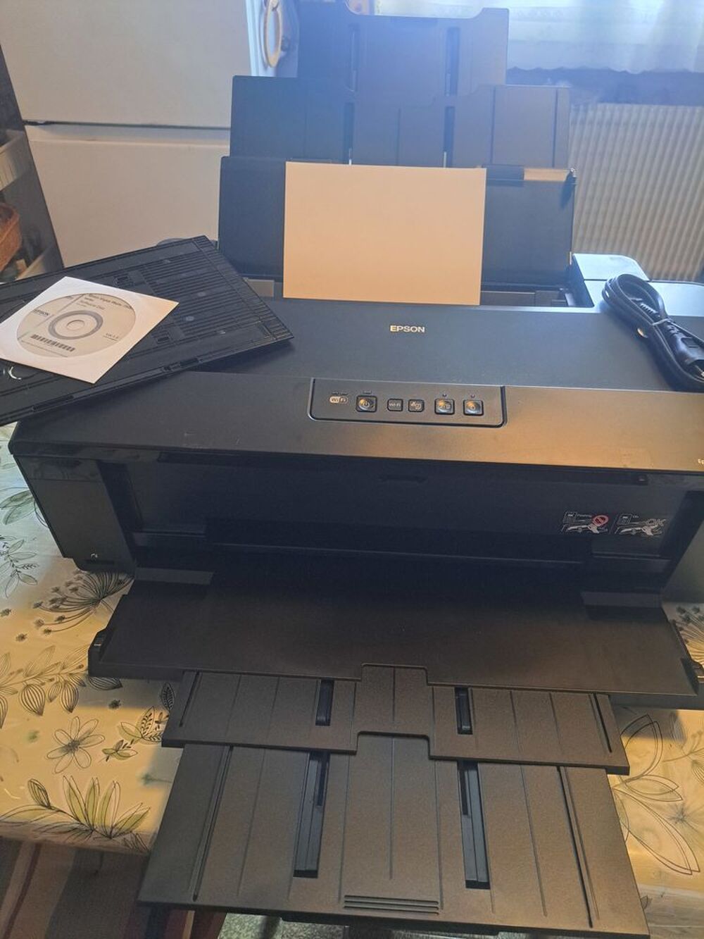 Imprimante EPSON STYLUS PHOTO 1500W 
Matériel informatique