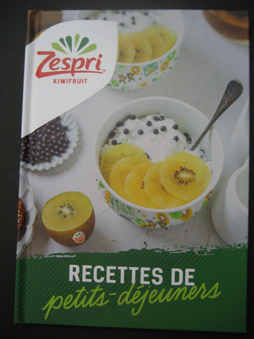 Lot 4 bols ZESPRI, neufs Cuisine