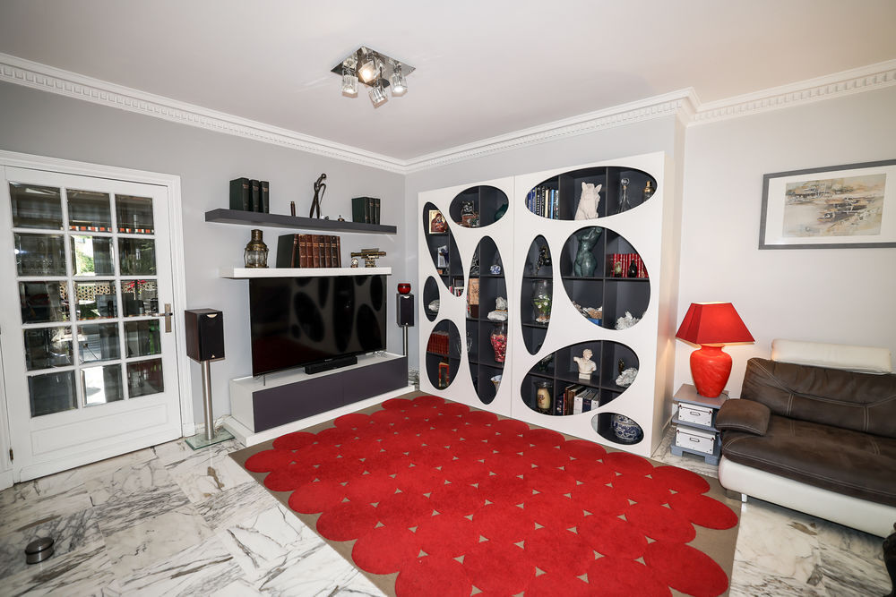 Vente Appartement APPARTEMENT 2 PIECES 83 M²- ETAGE 3EME-PISCINE COLLECTIVE Nice