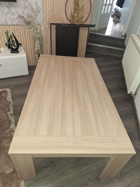 Table basse 70 La Ricamarie (42)