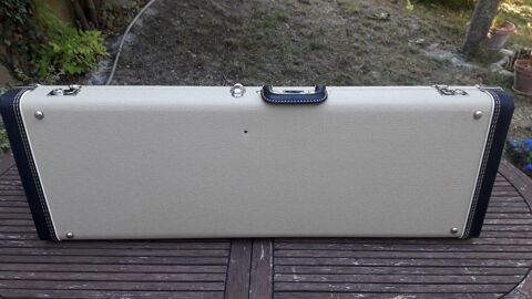 CASE FENDER TWEED Lauris (84)