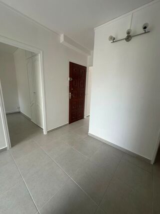  Appartement à louer 4 pièces 56 m²