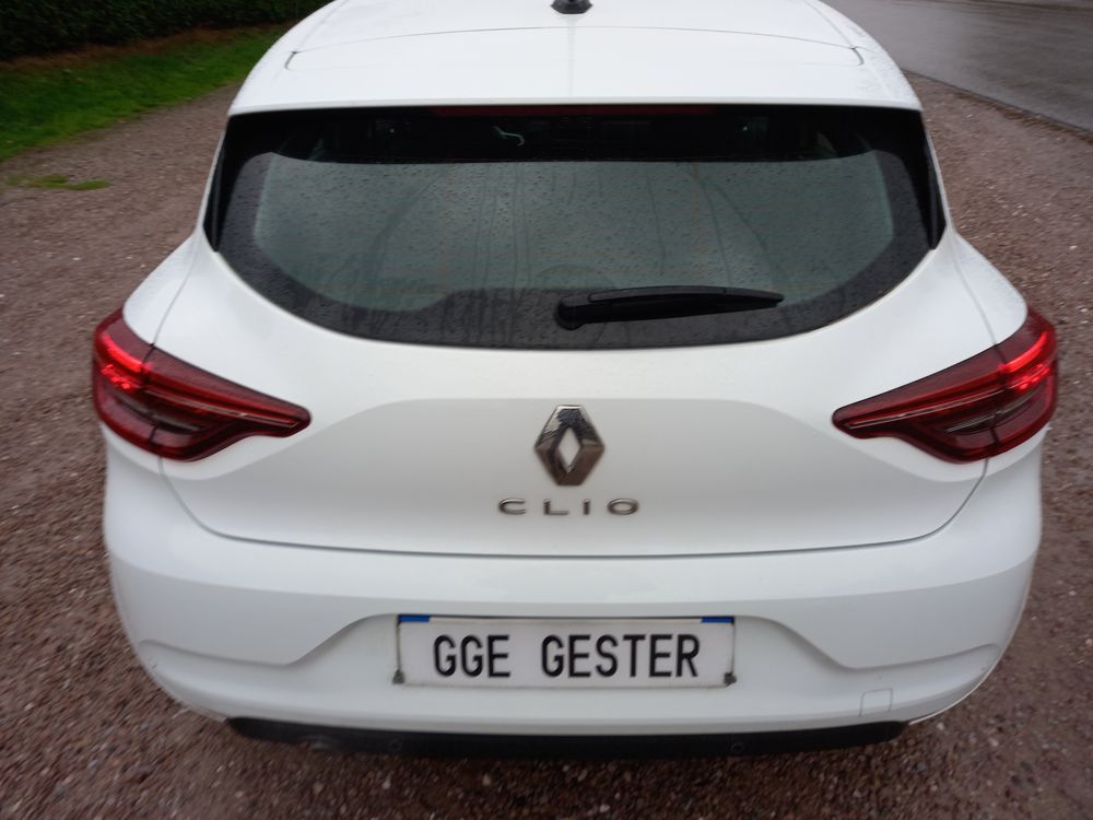 Clio V STE TCE 90 SOCIETE 2 PLACES 35101 KMS 2023 occasion 88220 Urim&eacute;nil