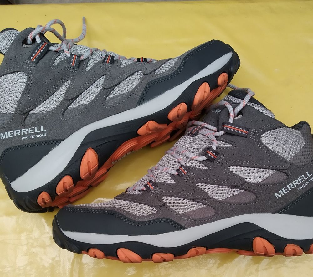 Chaussures MERRELLde randonn&eacute;e femme p.40
Chaussures