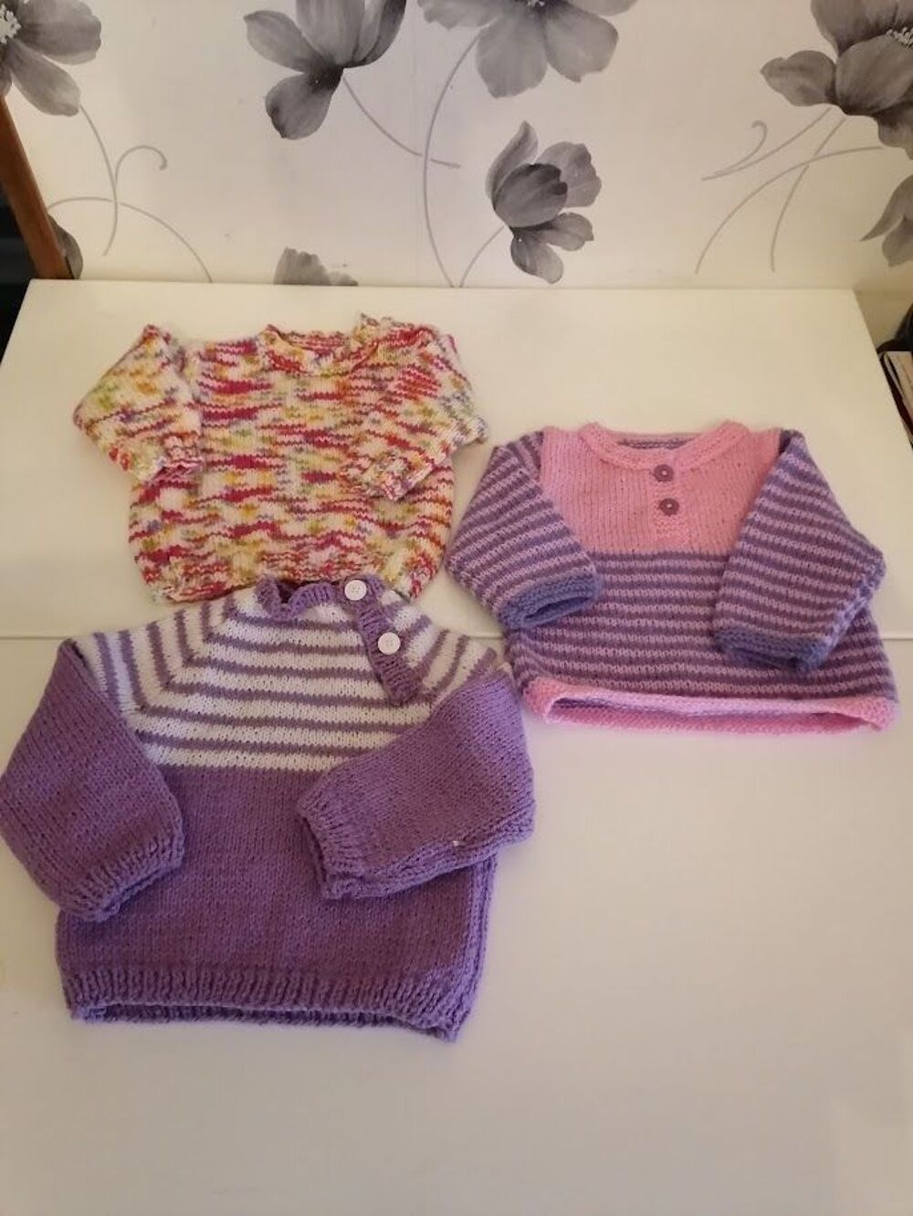 lot de 3 pulls neufs b&eacute;b&eacute; 6 mois Puériculture