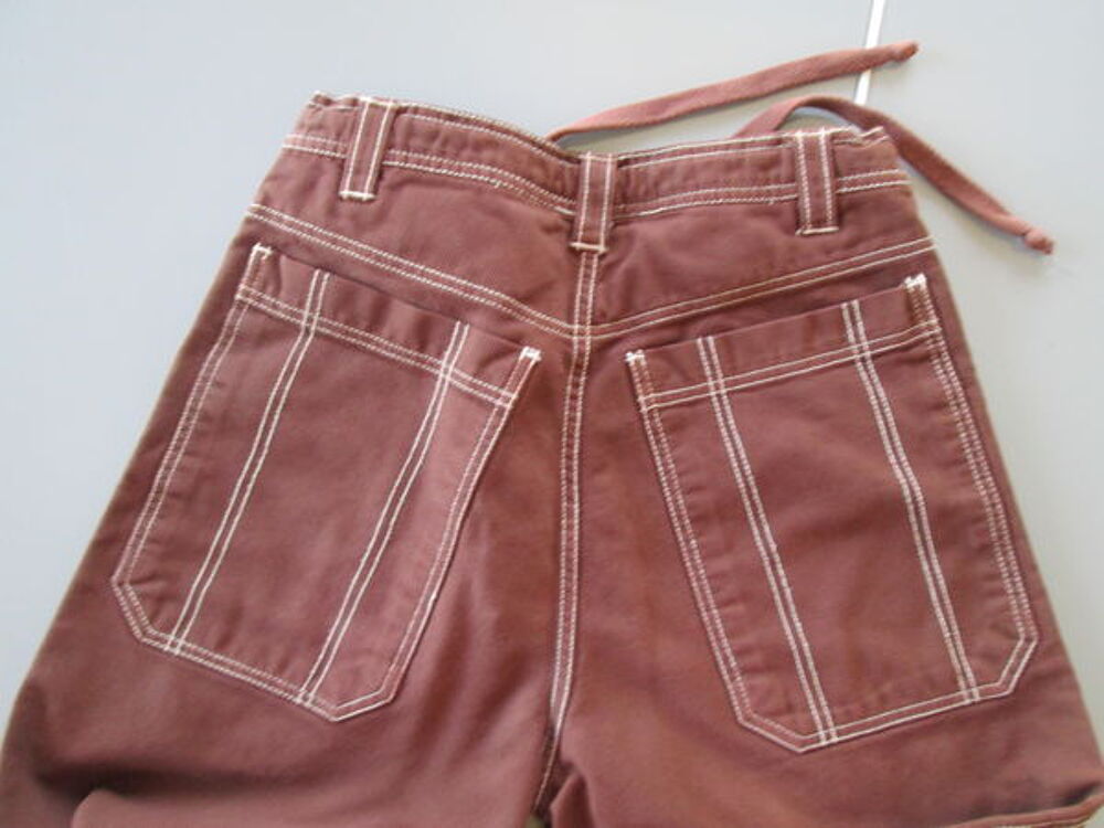 PANTALON BAGGY NEUF TAILLE M Vêtements