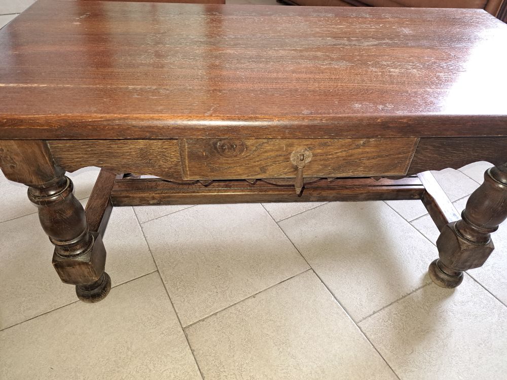 Table de salon en bois massif Meubles