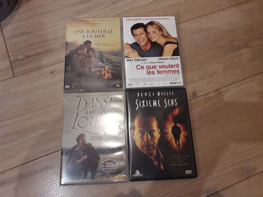 LOT DE 4 DVD DVD et blu-ray
