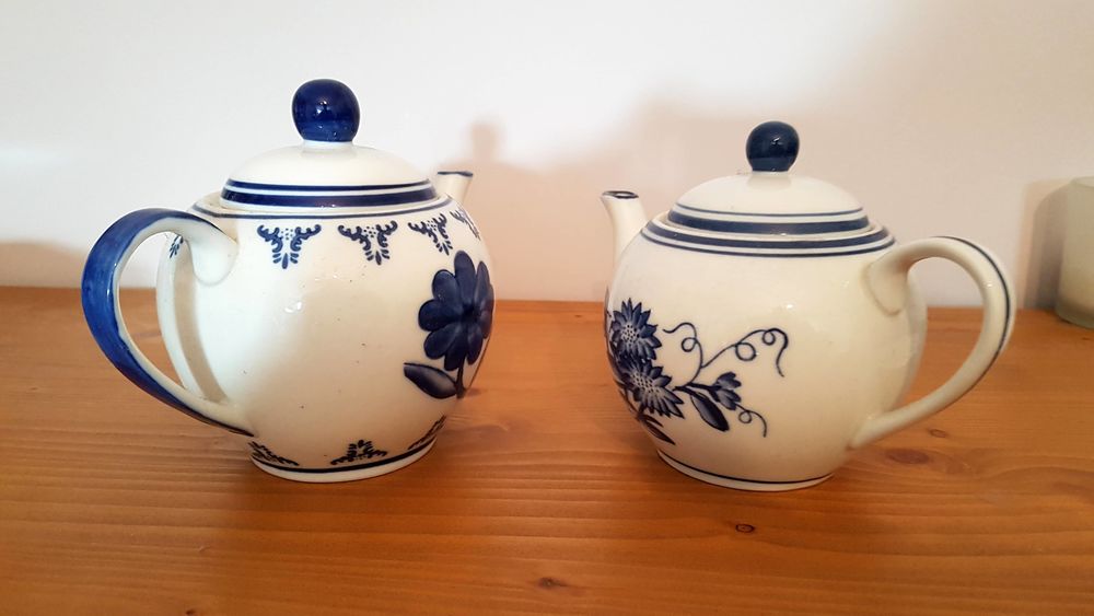 
THEIERE EN PORCELAINE Décoration