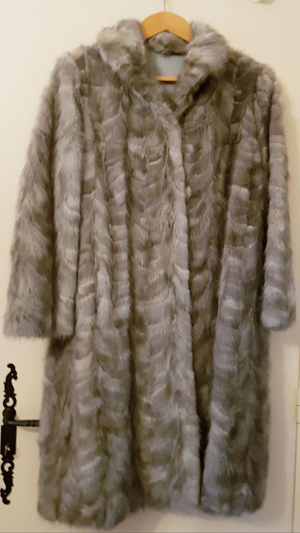 Manteau en pattes de vison gris Vtements
