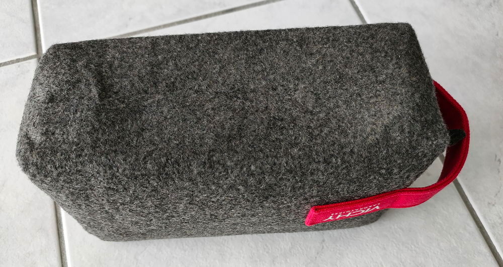 VICHY - Trousse de toilette rectangulaire, gris rouge - Neuf Maroquinerie