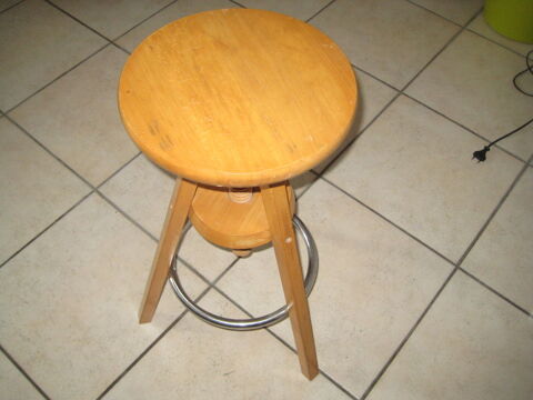 Tabouret en bois massif 60 Saint-tienne (42)