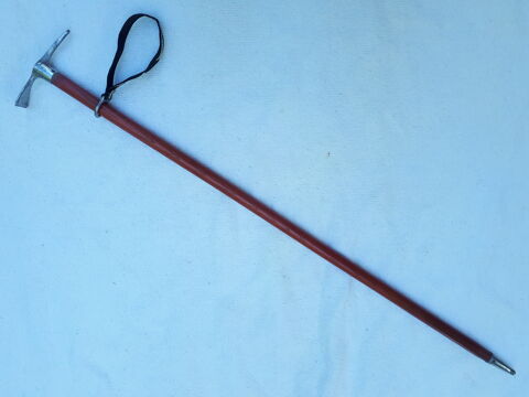 Piolet de randonn�e 30 Montigny-Lencoup (77)