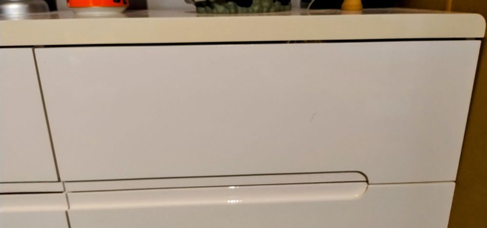Meuble bas blanc laqu&eacute; Meubles