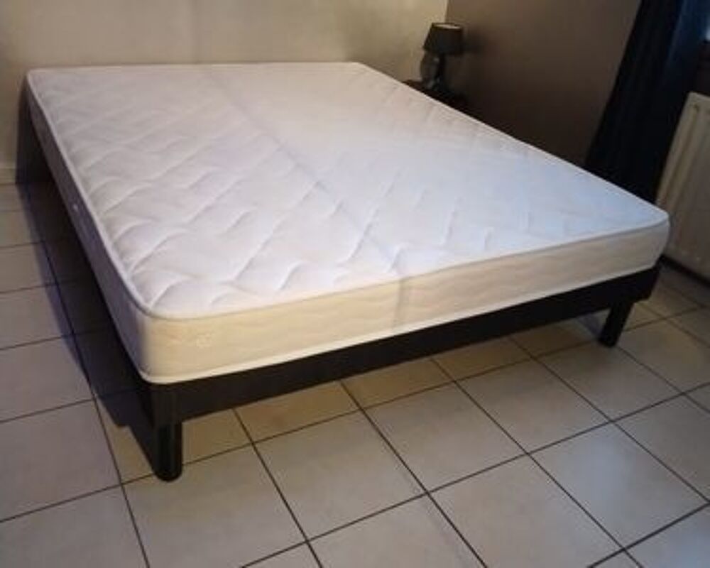 SOMMIERS ET MATELAS PRESQUE NEUFS 160 X 200 Meubles