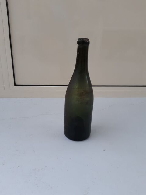 Donne Anciennes Bouteilles Mousseux vides pour r�utilisation 0 Le Vernois (39)