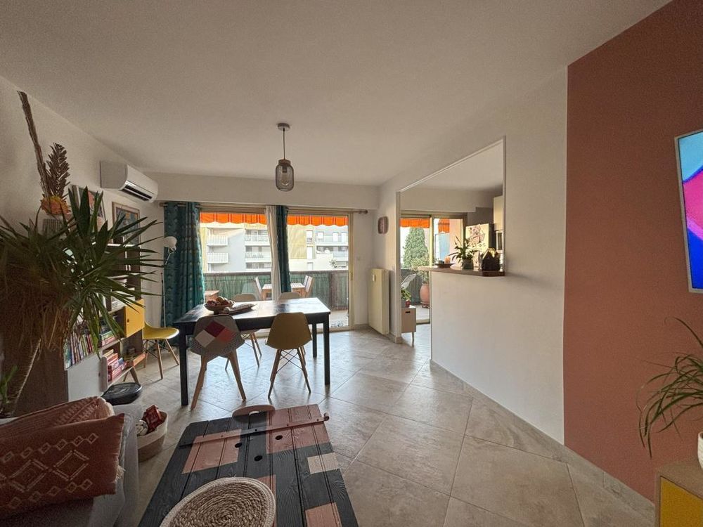 Location Appartement Appartement 3 pièces 65 m² Saint-laurent-du-var