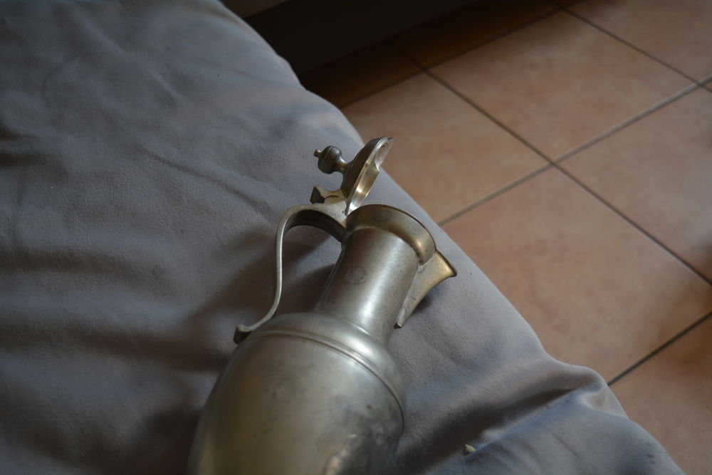 Pichet en &eacute;tain Décoration