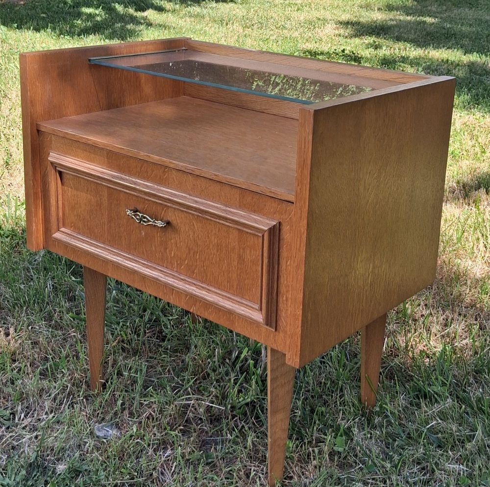 TABLE DE CHEVET VINTAGE Meubles