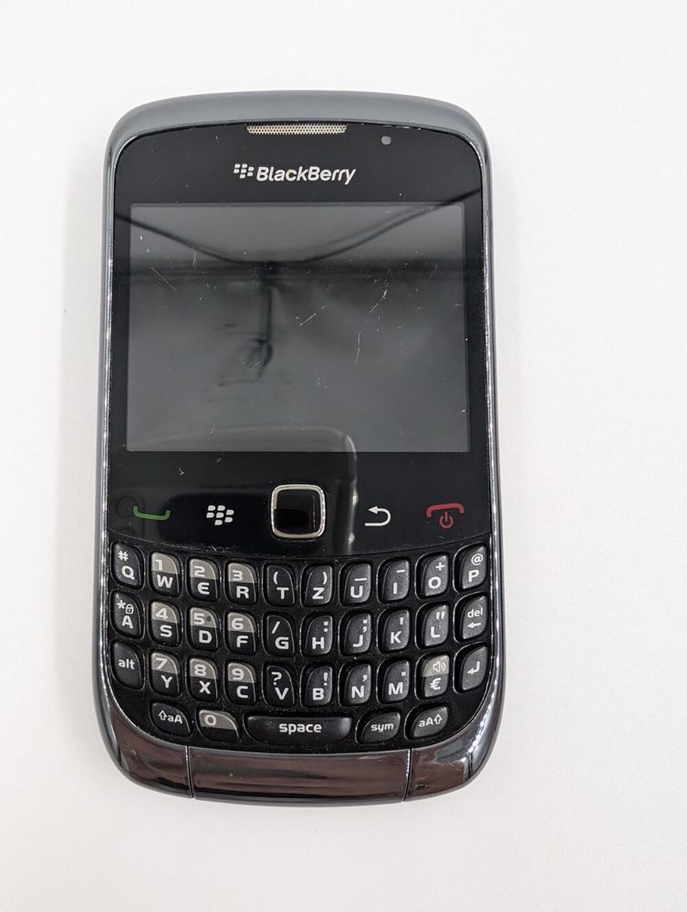 T&eacute;l&eacute;phone portable BlackBerry Curve sans batterie et cache Téléphones et tablettes