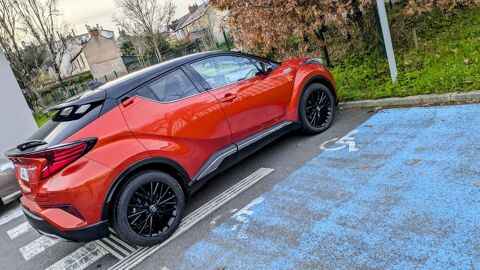 Toyota C-HR Hybride 2.0L Premi&egrave;re 2020 occasion Nantes 44000