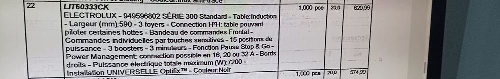Table induction Electrolux connect&eacute;e avec hotte Electroménager