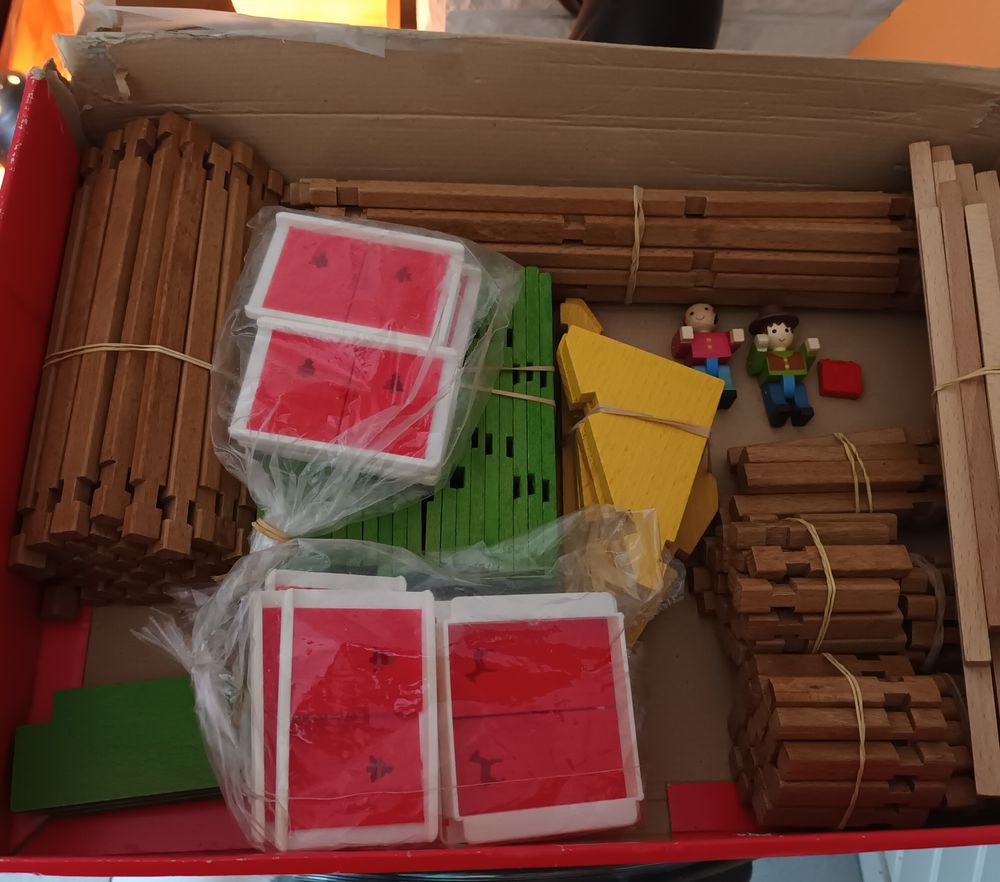 chalet en bois Jeux / jouets