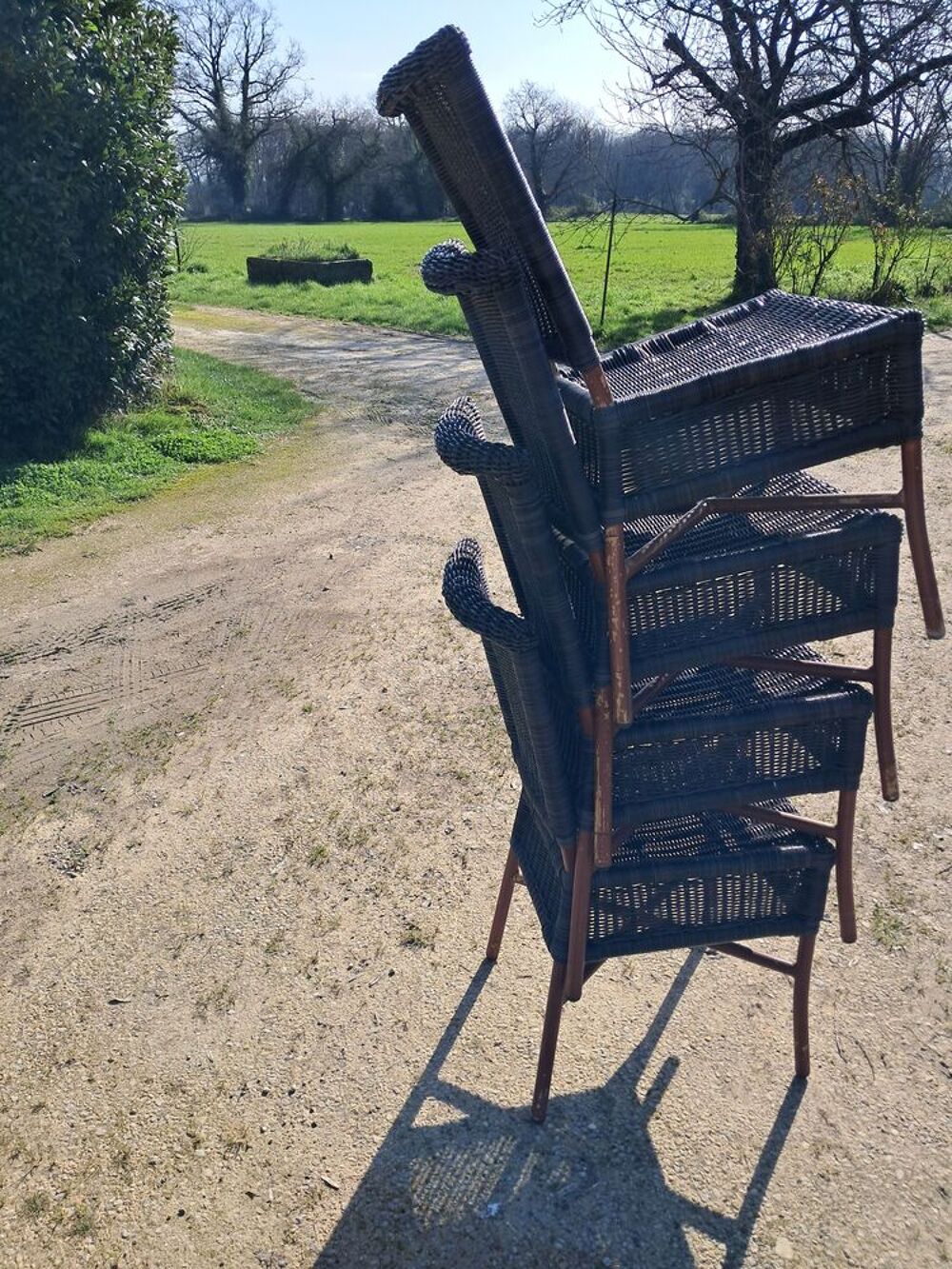 4 chaises de jardin Meubles