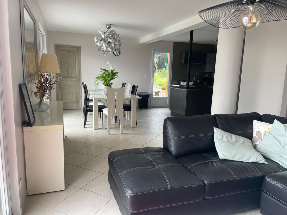 � vendre  Villa Saint-Julien (83560)