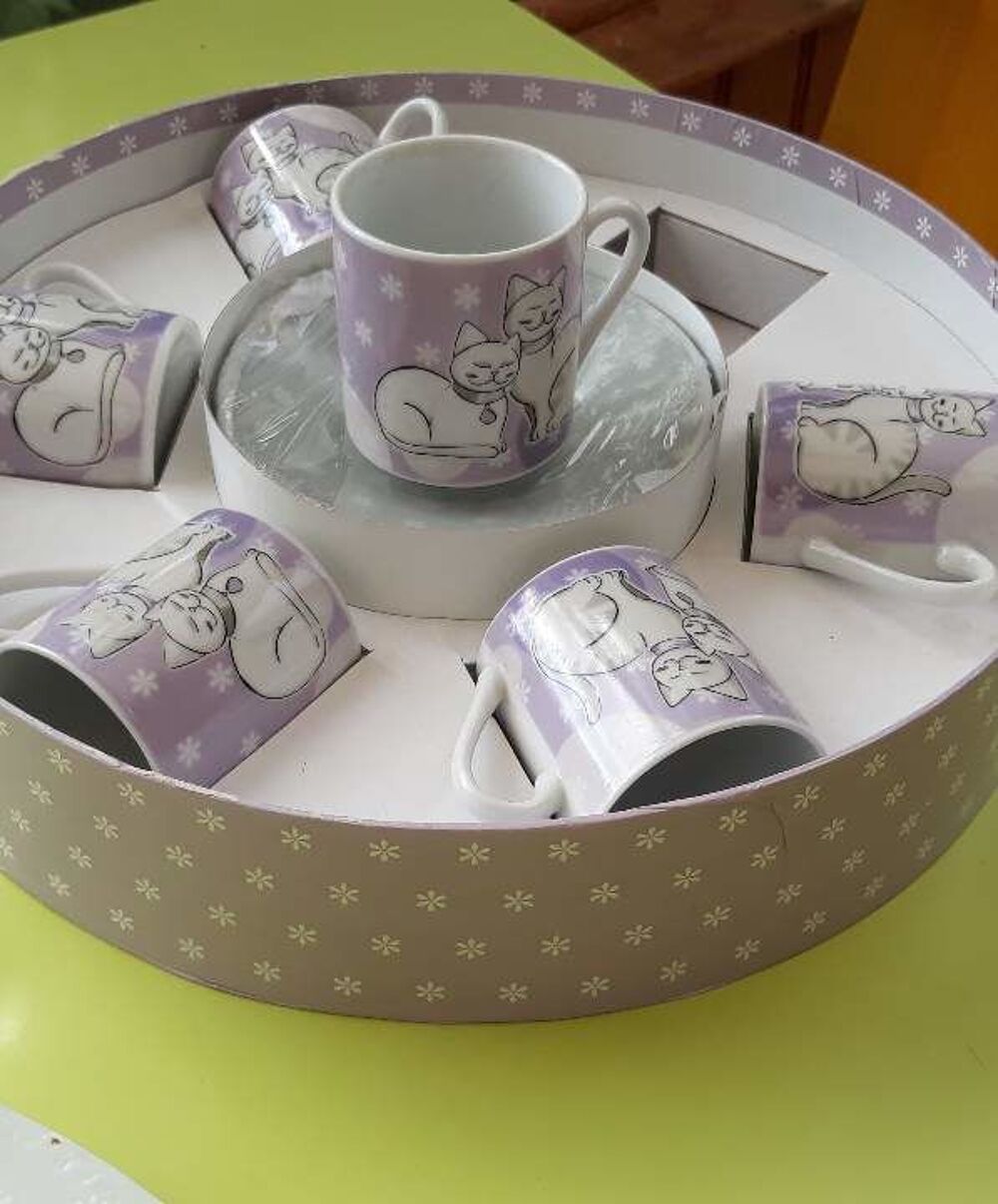 Chat service a caf&eacute; Cuisine