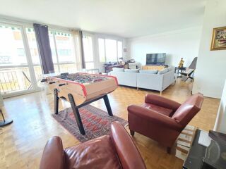  Appartement  vendre 6 pices 132 m