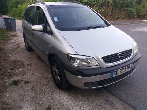Opel zafira 7 pl 1.8i 16V Essence bon état, p