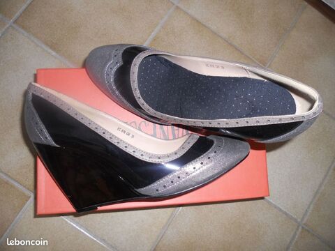 chaussures femme  Vanessa   talons compenss, t. 39, neuves 12 Ervy-le-Chtel (10)