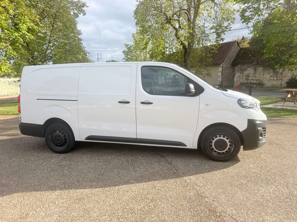 Expert tepee Expert Combi M Diesel 150 ch Manuelle 2022 occasion 86100 Ch&acirc;tellerault
