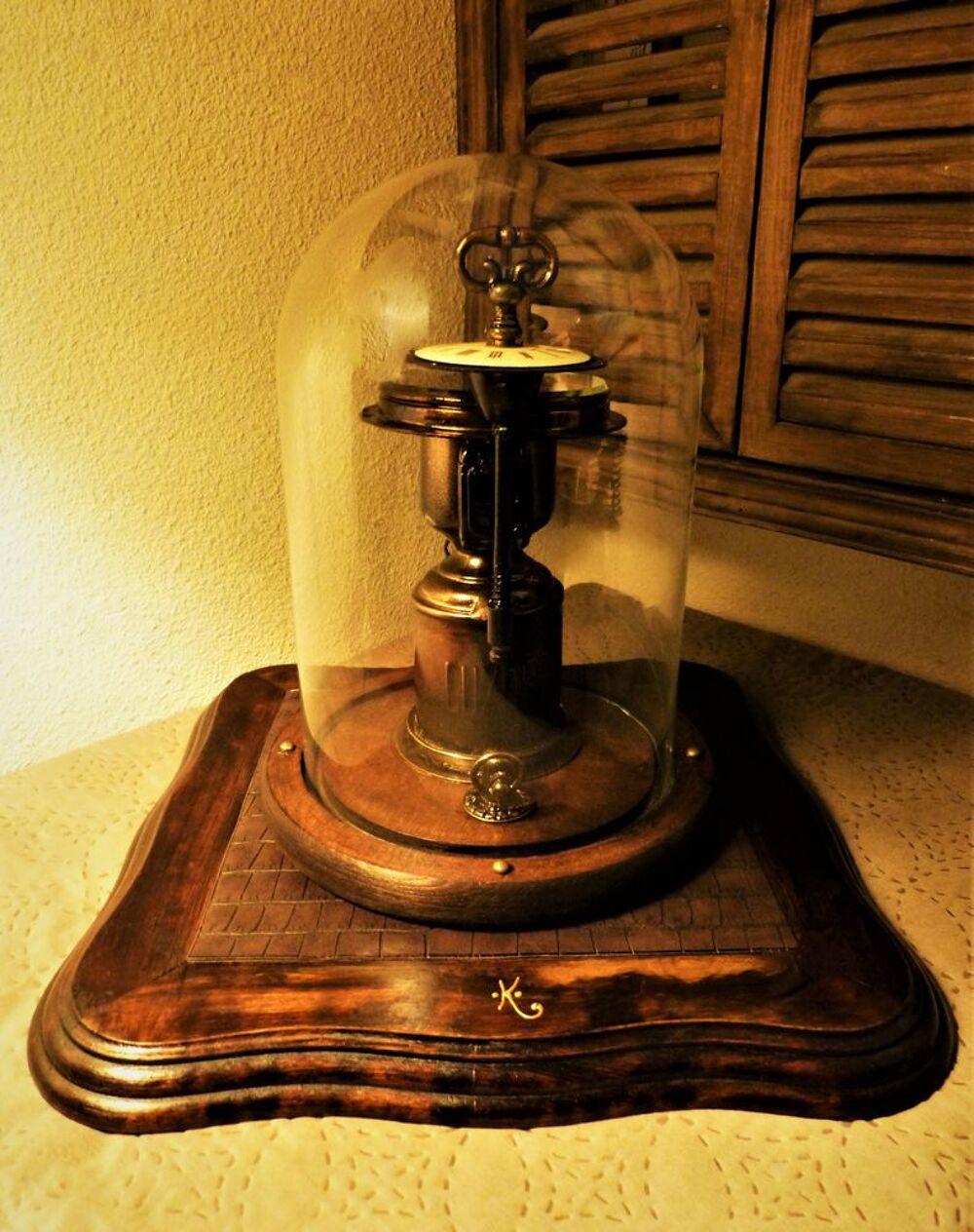 Globe de Curiosit&eacute; sur Plateau"TIME ANALYSIS" Cr&eacute;a Steampunk Décoration