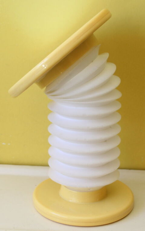 Miroirs de maquillage � poser accord�on design 70 Issy-les-Moulineaux (92)