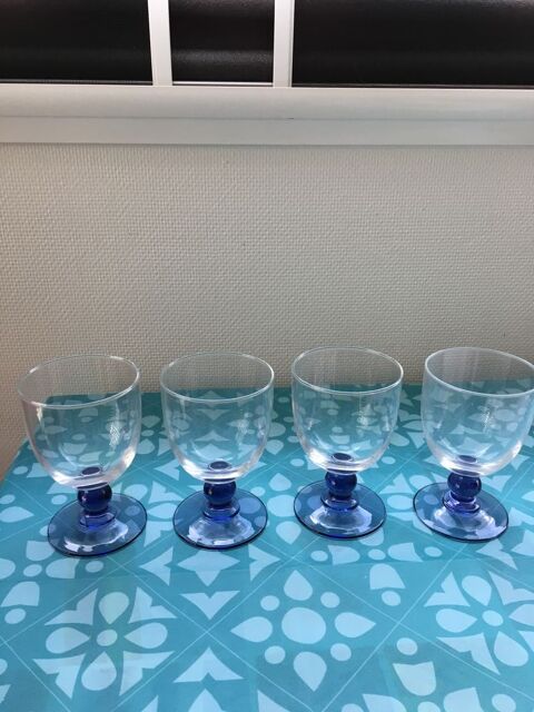 4 VERRES A VIN OU EAU MARQUE ARC 4 La Rochelle (17)