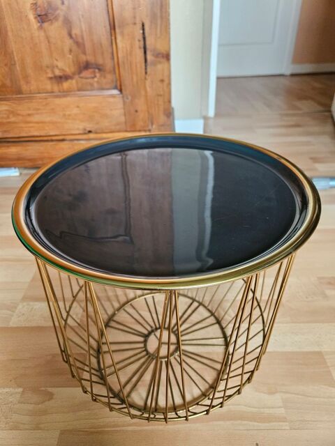 Table d'appoint originale et élégante 18 Villars (42)