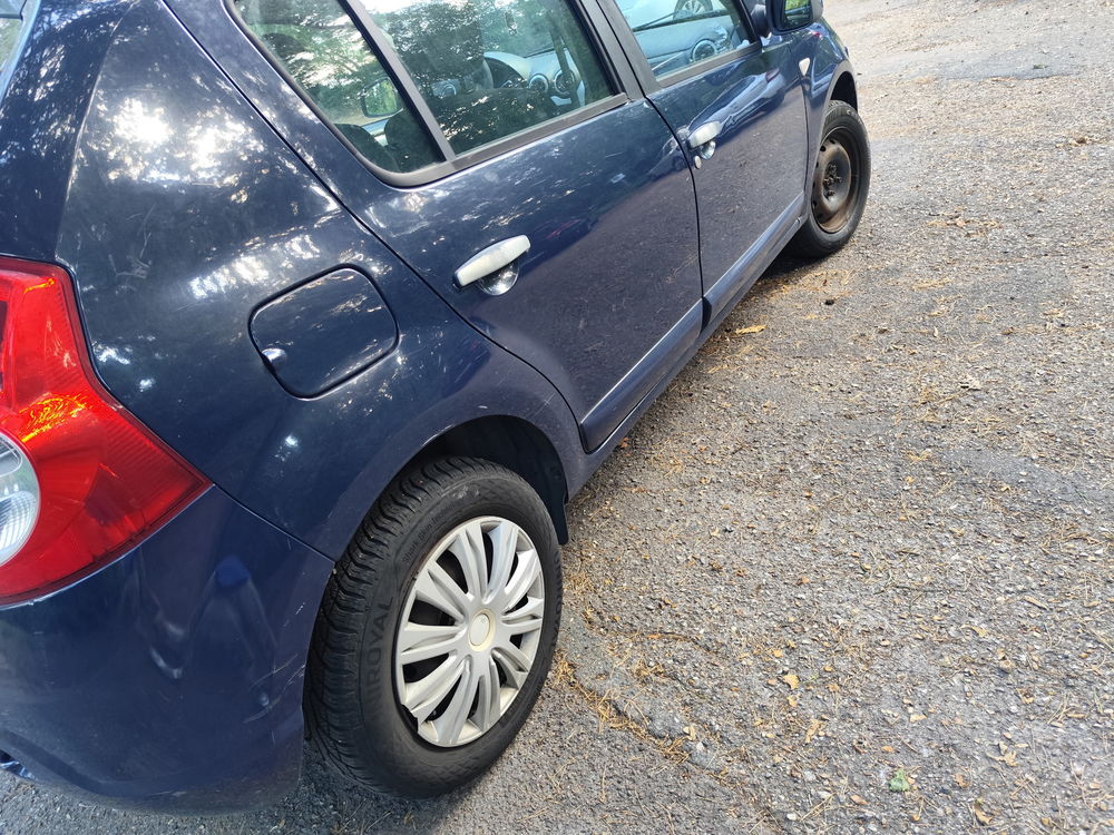Sandero 1.4 MPI 75 GPL eco2 Laur&eacute;ate 2010 occasion 76350 Oissel