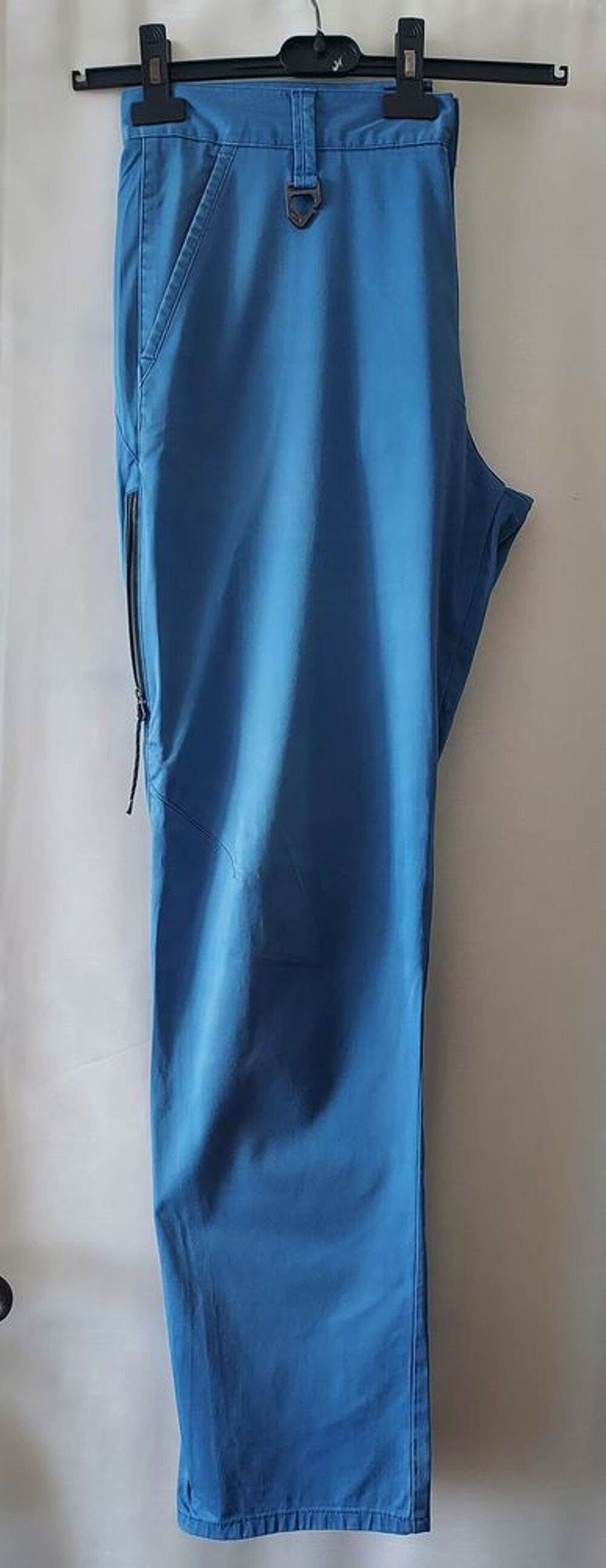  
Pantalon de golf bleu ciel OAKLEY 
Sports