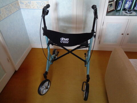rollator ou déambulateur à 4 roues pliable 110 Plouigneau (29)