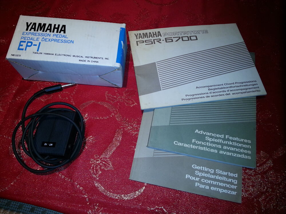 Synth&eacute;tiseur arrangeur YAMAHA PSR 6700 76 touches Instruments de musique