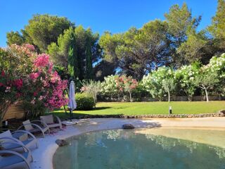  Villa � vendre 8 pi�ces 320 m�