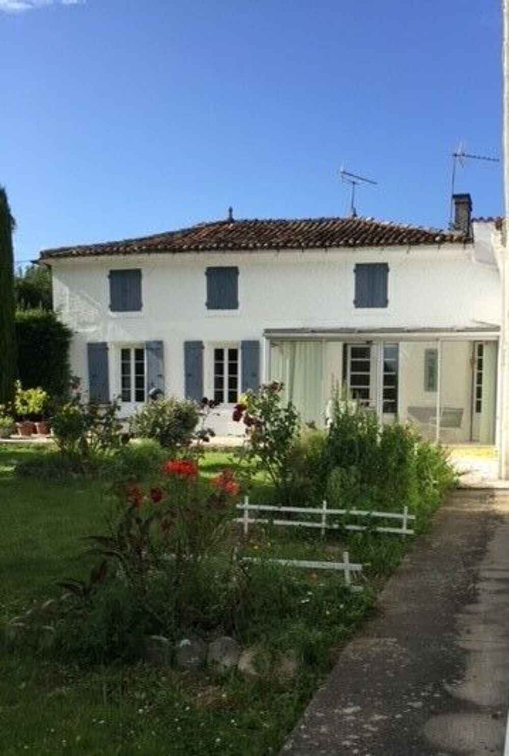 Location Maison d'une maison charentaise PLAIN PIED Saint-sauvant